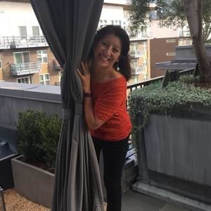 Meet your Posher, Yolanda